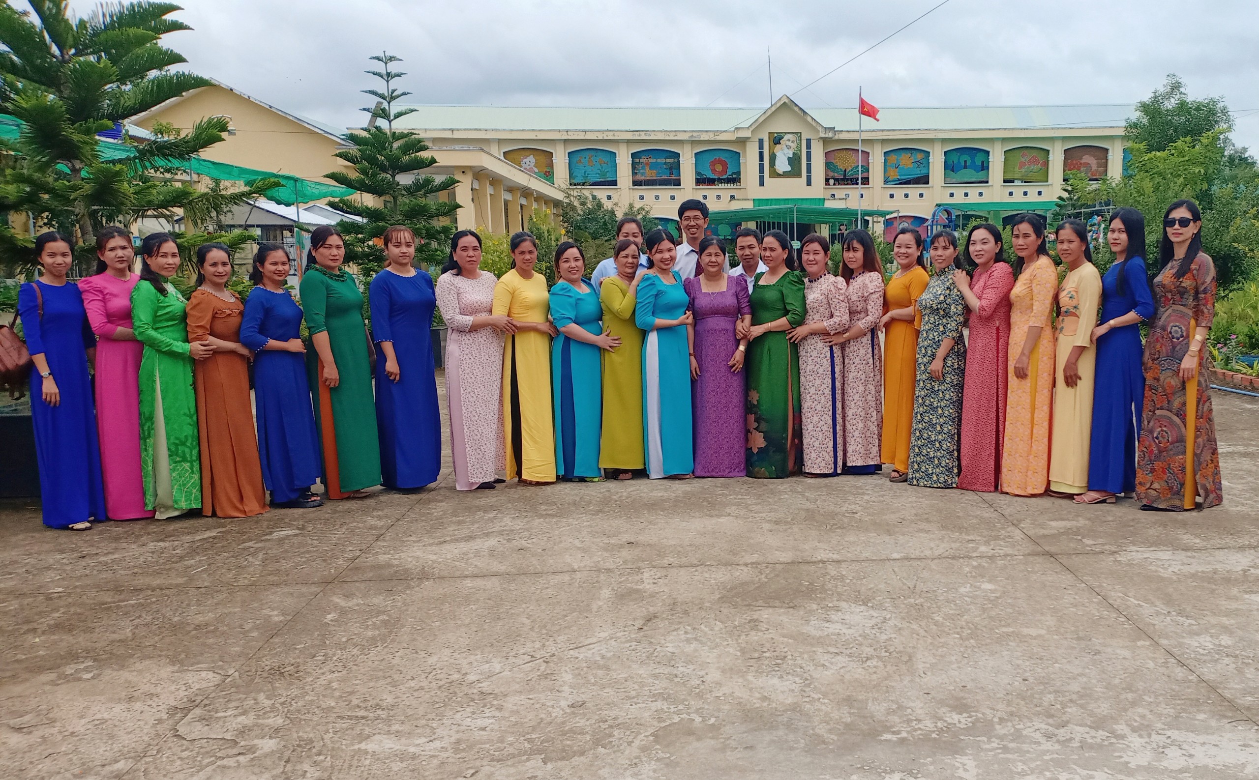 Hội nghị Nhà giáo, Cán bộ Quản lý, Người lao động